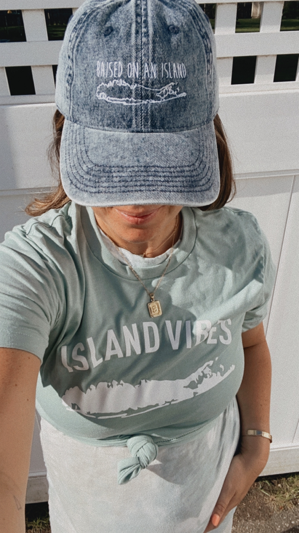 RAISED ON AN ISLAND LI|NY